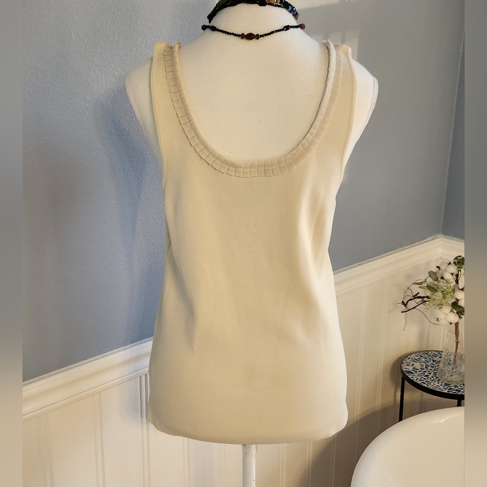 Creme Camisole - Picture 4 of 13